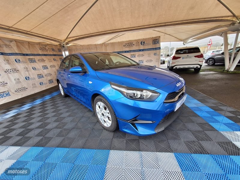 Foto kia ceed 2023 / 33.744km.