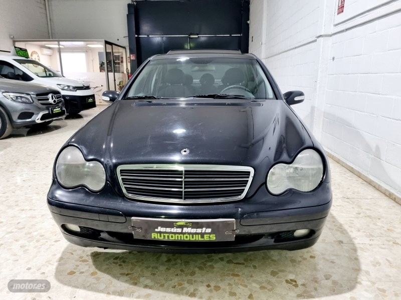 mercedes clase c 2003 / 300.000km. foto grande (2)