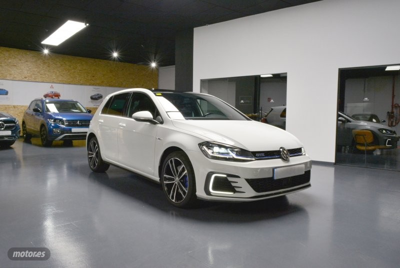 volkswagen golf 2020 / 76.000km. foto grande (2)