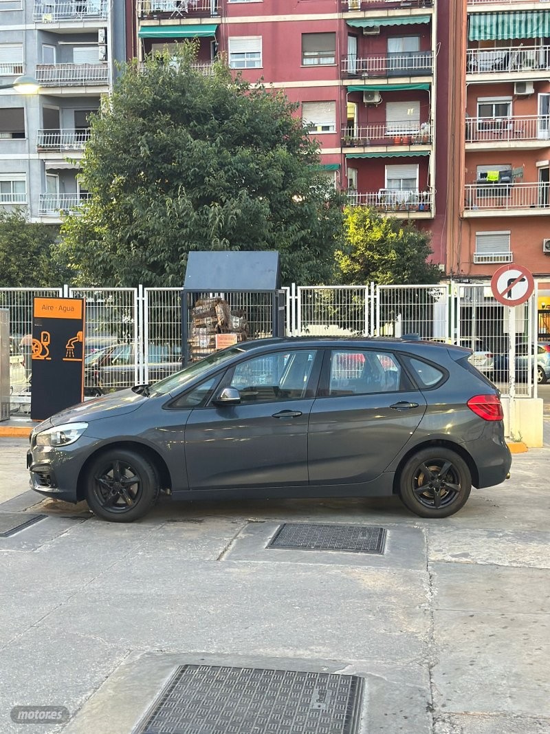 bmw serie 2 active tourer 2015 / 158.000km. foto grande (2)