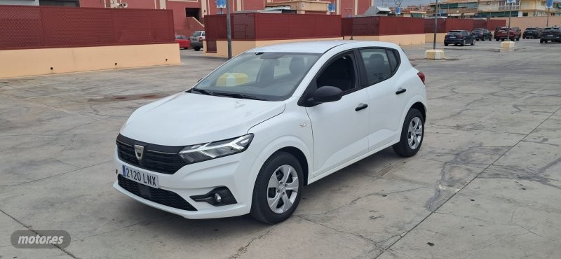 Foto dacia sandero 2021 / 26.100km.