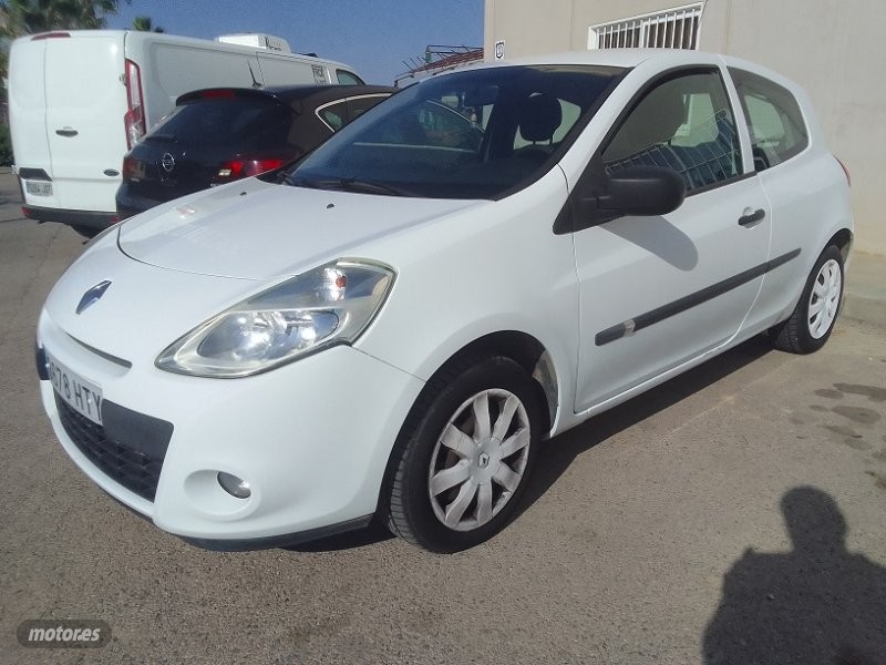 renault clio 2013 / 200.000km. foto grande (1)