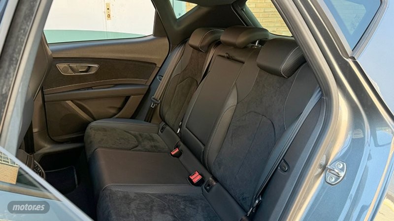 seat leon 2018 / 110.048km. foto grande (3)