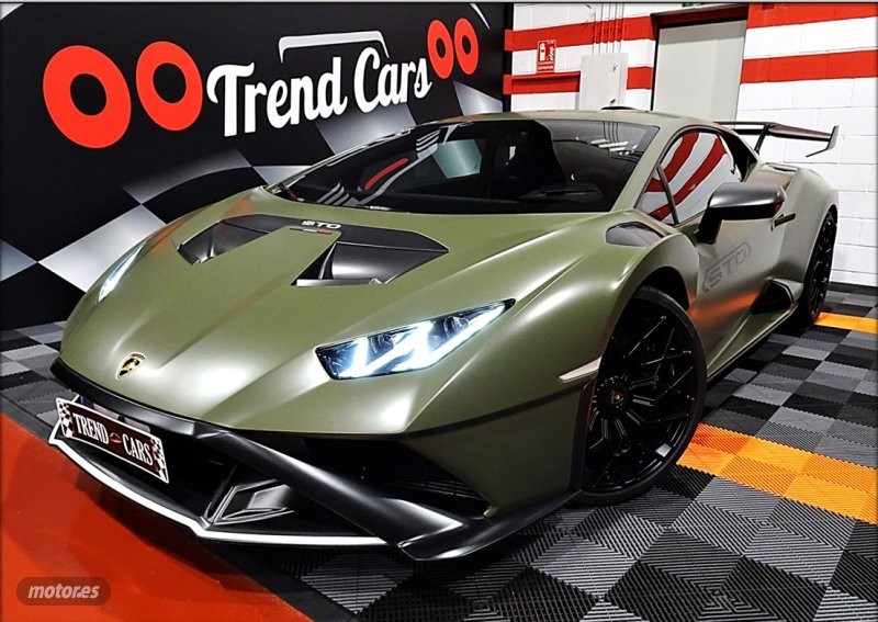 Foto lamborghini huracan 2023 / 3.800km.