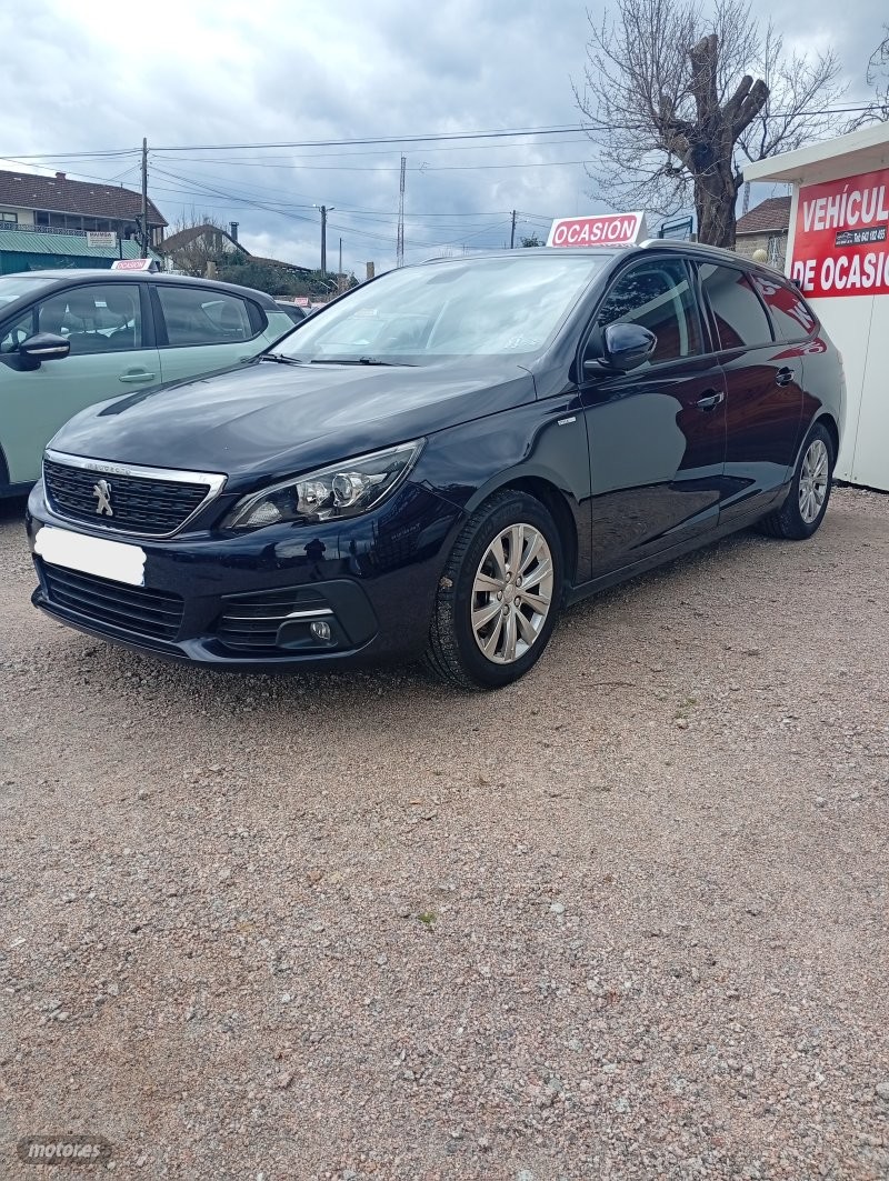 Foto peugeot 308 2018 / 140.000km.