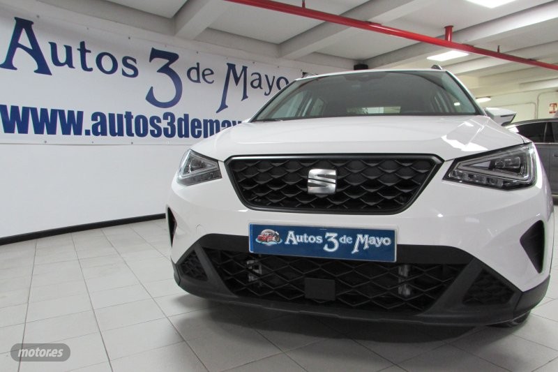seat arona 2023 / 22.900km. foto grande (2)