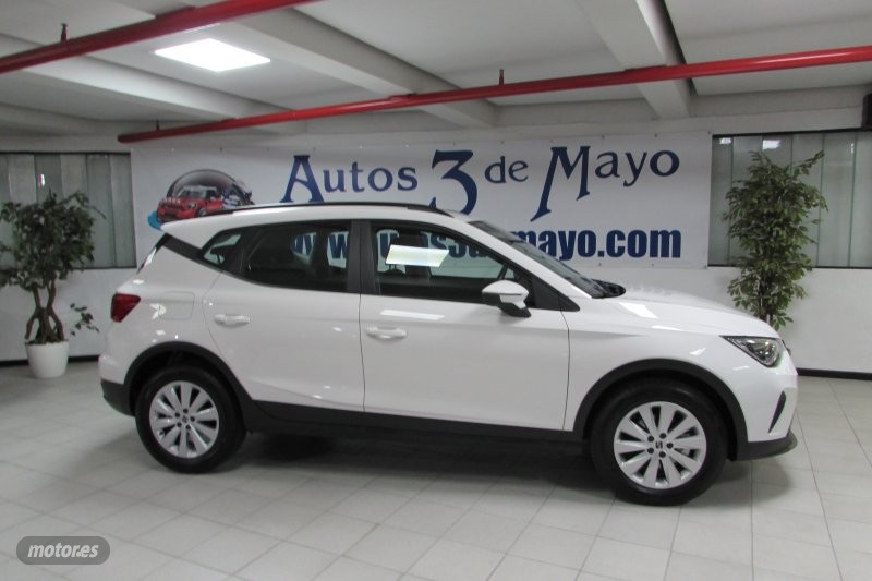 seat arona 2023 / 22.900km. foto grande (3)