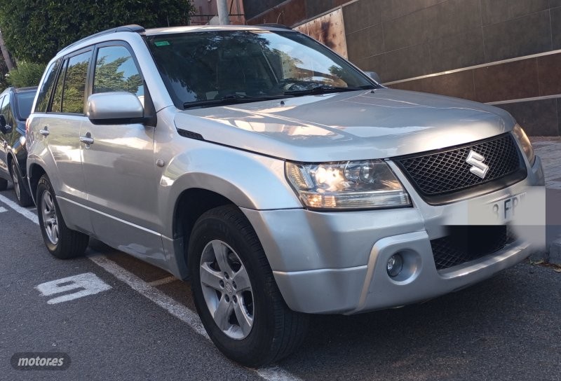 Foto suzuki grand vitara 2007 / 210.000km.