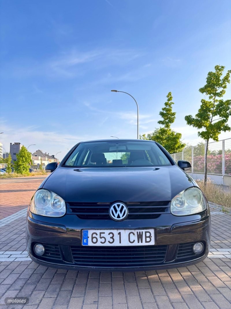 Foto volkswagen golf 2004 / 353.670km.