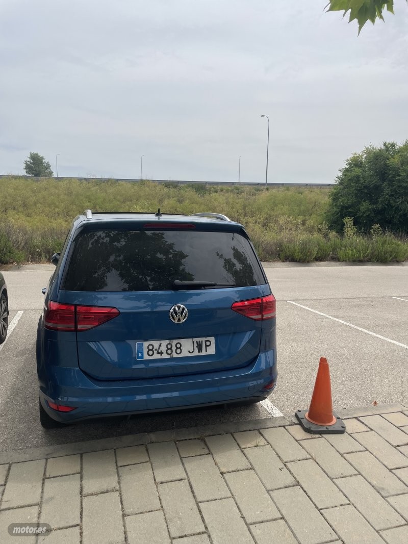 volkswagen touran 2017 / 140.000km. foto grande (3)