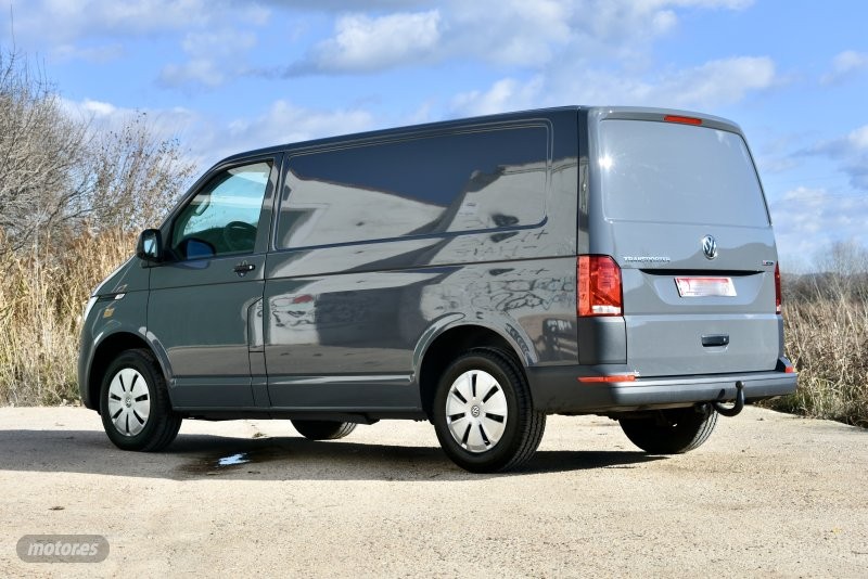 volkswagen transporter 2021 / 28.500km. foto grande (3)