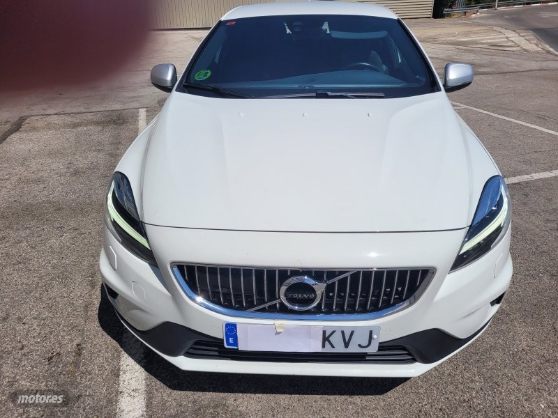 volvo v 40 2019 / 117.400km. foto grande (2)