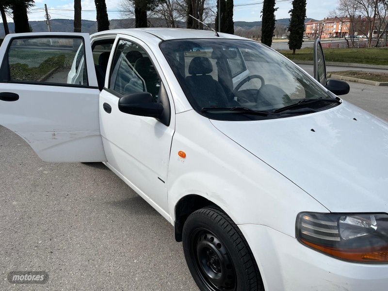 daewoo kalos 2004 / 54.638km. foto grande (2)