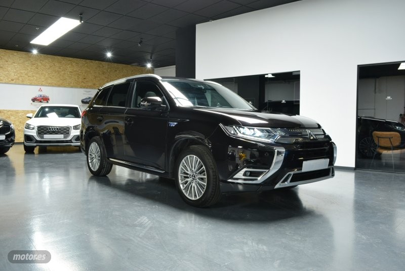 mitsubishi outlander 2020 / 153.000km. foto grande (2)