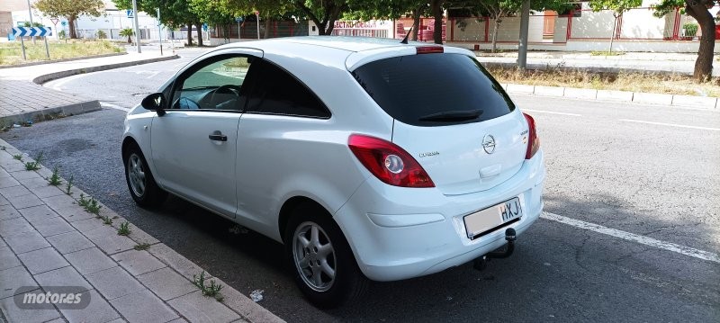 opel corsa 2014 / 266.000km. foto grande (3)