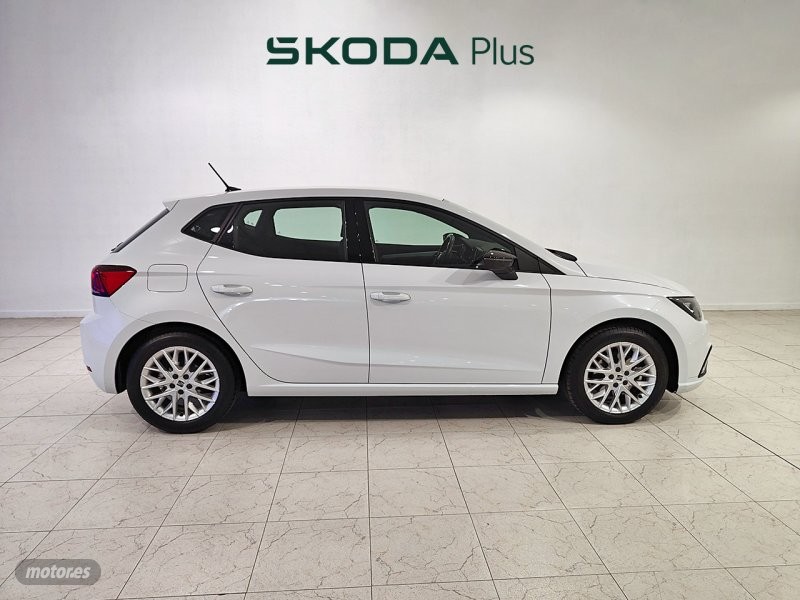 seat ibiza 2023 / 36.307km. foto grande (2)