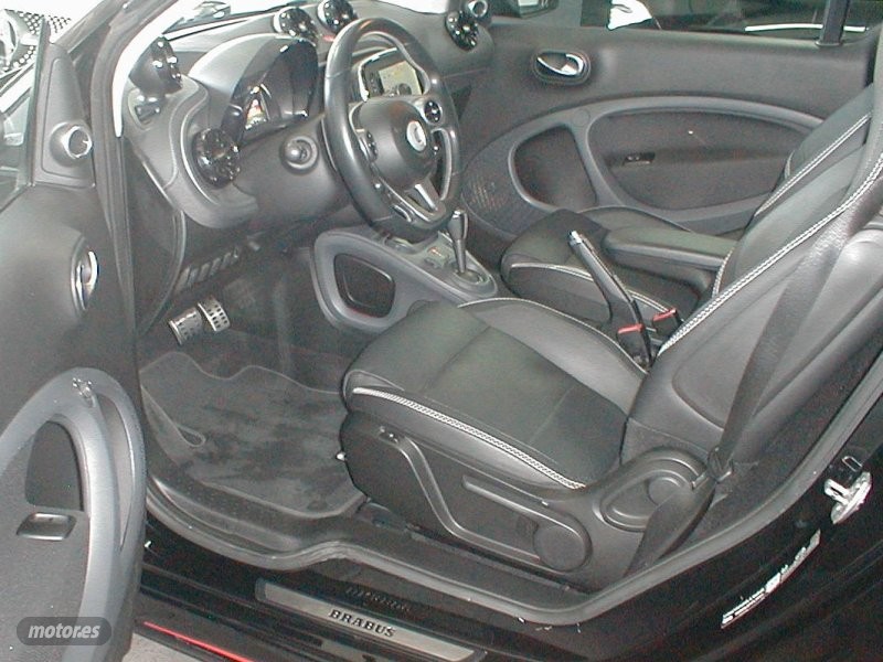 smart fortwo 2017 / 56.000km. foto grande (3)