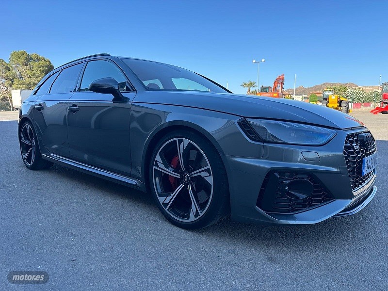 Foto audi rs4 2022 / 59.000km.