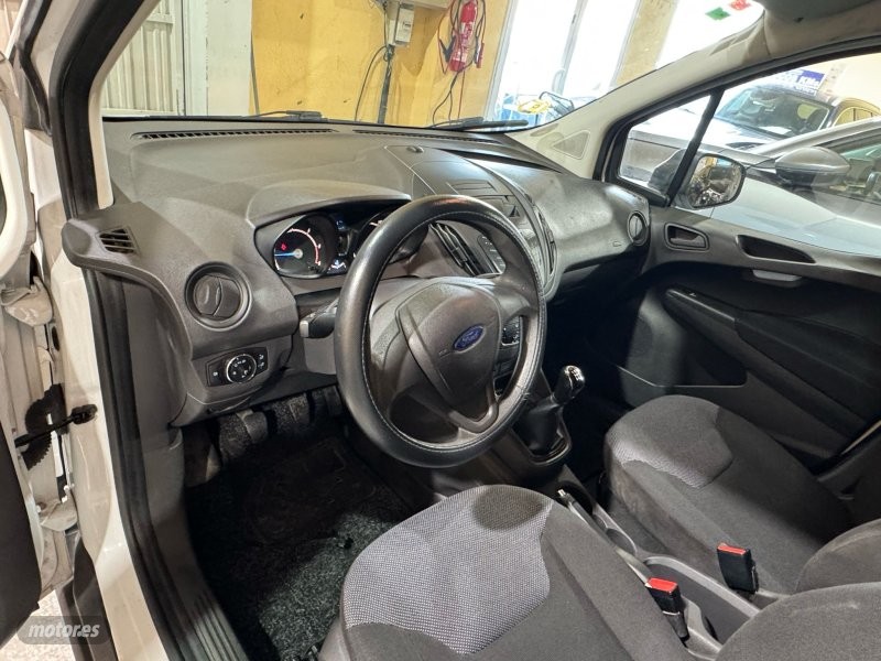 ford transit courier 2017 / 230.374km. foto grande (2)