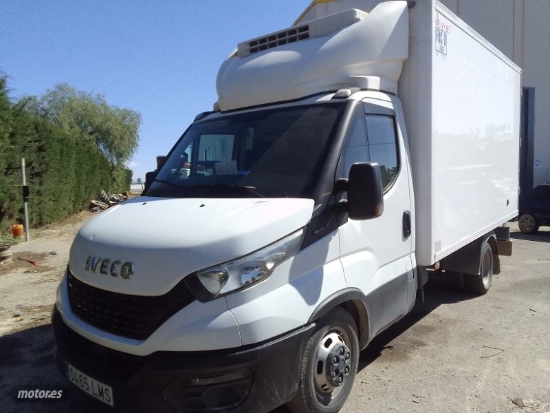 Foto iveco daily 2021 / 278.000km.