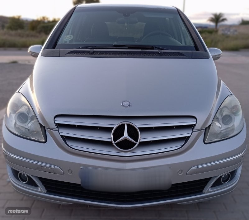Foto mercedes clase b 2008 / 340.000km.