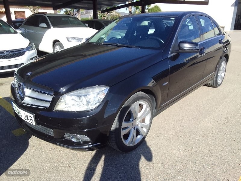 Foto mercedes clase c 2011 / 283.000km.