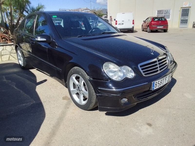 mercedes clase c 2004 / 275.000km. foto grande (3)