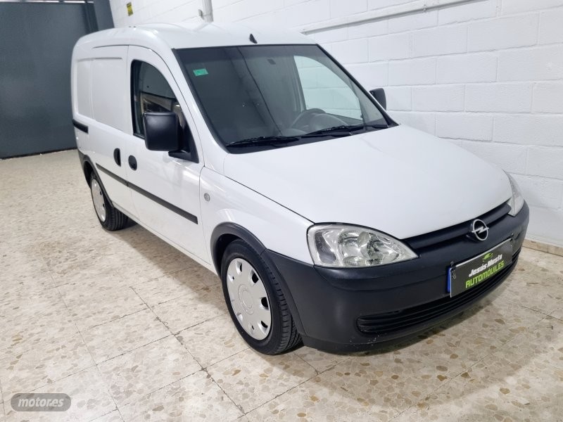 Foto opel combo 2013 / 90.000km.