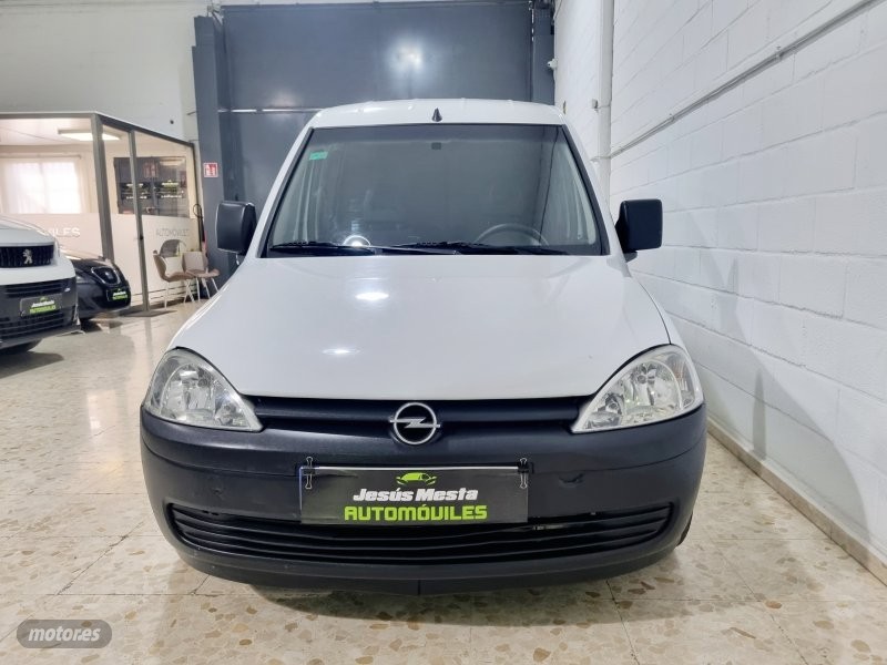 opel combo 2013 / 90.000km. foto grande (2)