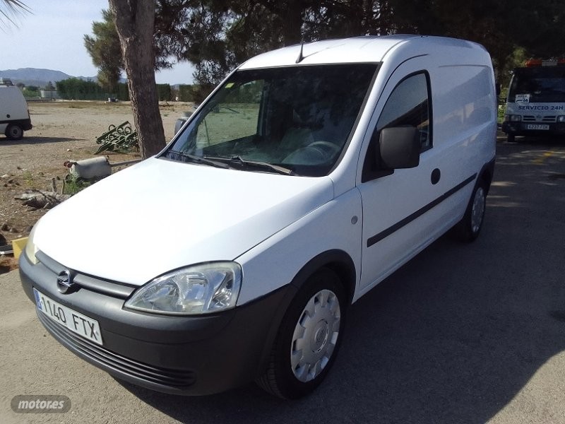 Foto opel combo 2007 / 127.000km.
