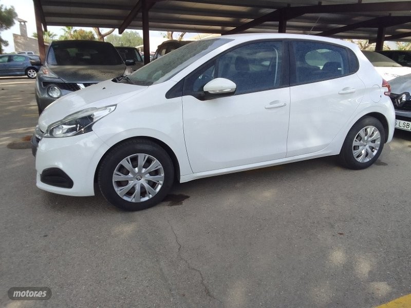 Foto peugeot 208 2019 / 148.000km.