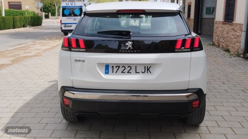 peugeot 3008 2020 / 136.000km. foto grande (3)