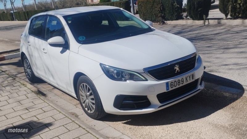 peugeot 308 2019 / 137.000km. foto grande (2)