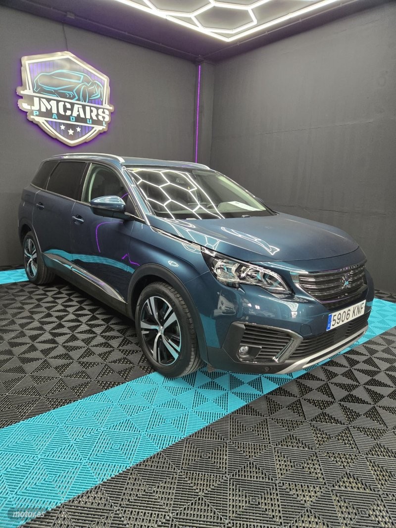 peugeot 5008 2018 / 113.018km. foto grande (2)