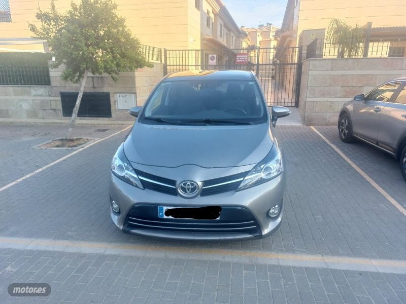 Foto toyota verso 2014 / 167.570km.