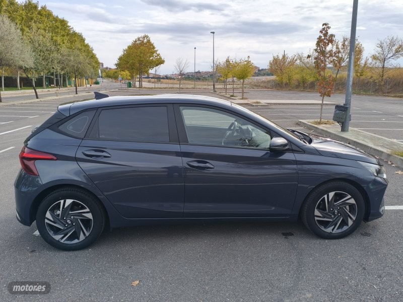 Hyundai i20 - foto 7