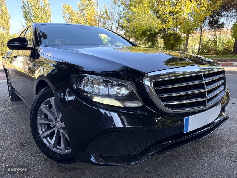 Mercedes Clase E E 200D PIEL-NAVI COMAND-LEDS.PARKTRONIC de 2017 con 280.000 Km por 14.500 EUR. en Granada