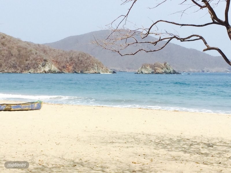 Nissan Terrano 2.7 TDI L KLIMA-LLANTAS-ESTRIBOS de 2001 con 340.000 Km por 6.700 EUR. en Granada