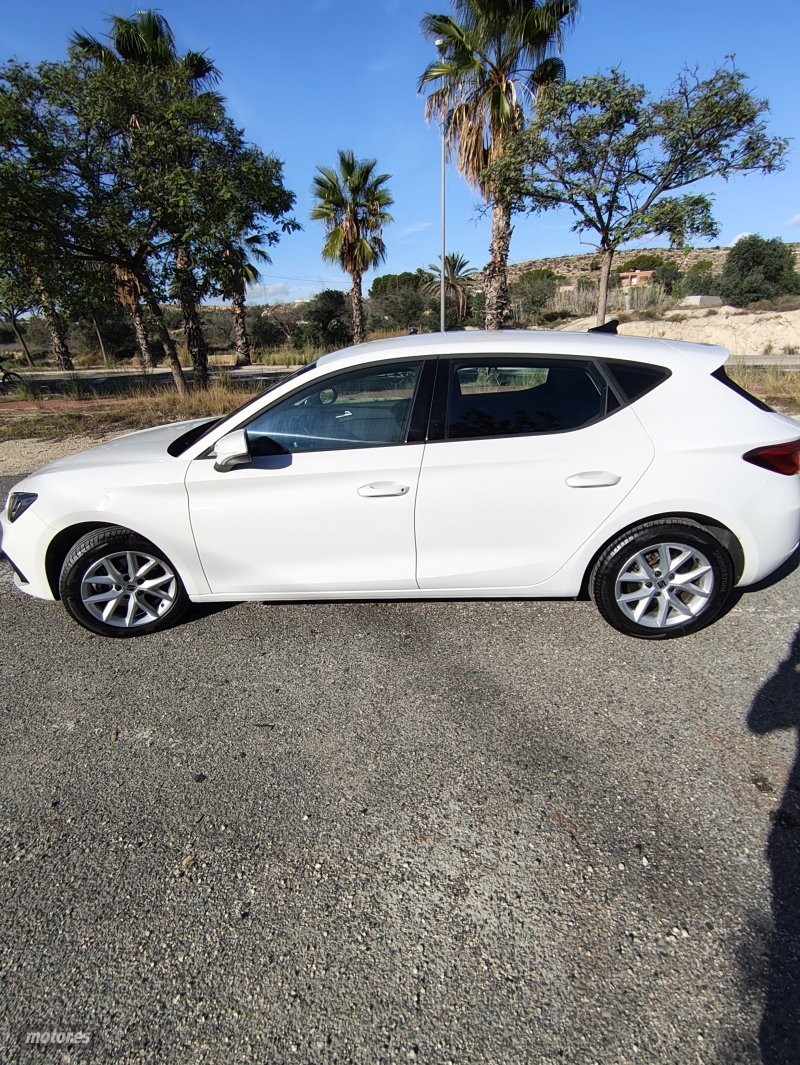 Seat Leon 1.0 TSI Reference 5P81- GO 2021 de 2021 con 46.500 Km por 15.200 EUR. en Alicante