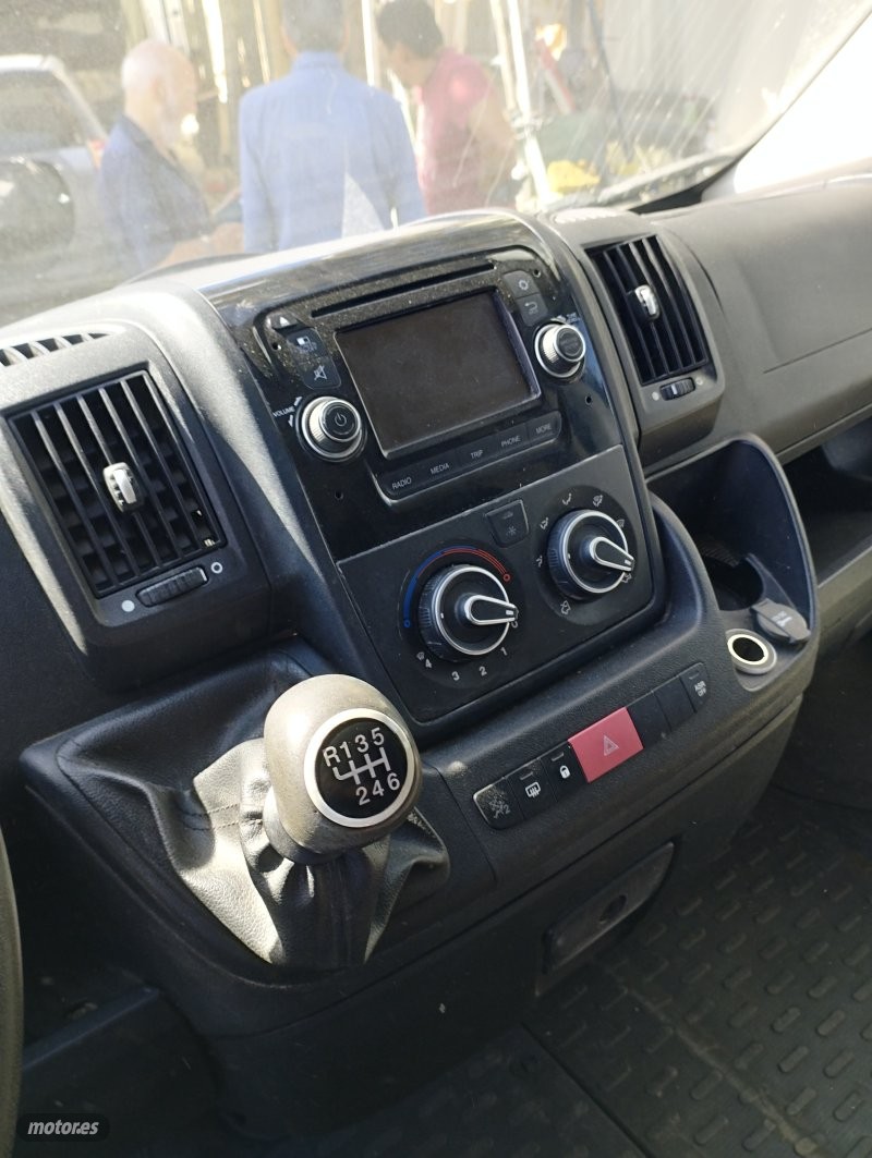 Citroen ë-Jumpy Carga de 2015 con 180.000 Km por 13.100 EUR. en Malaga