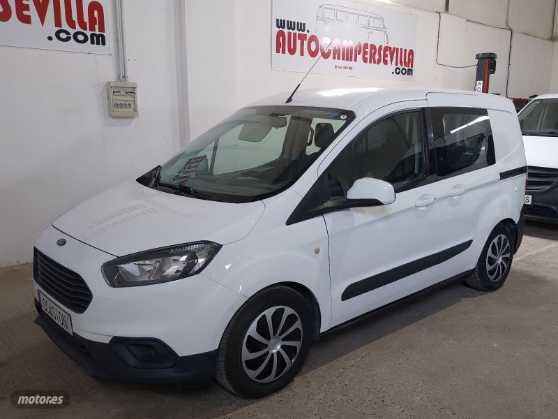 Ford Transit Courier Kombi Trend 1.5 Tdci 75 cv de 2019 con 207.304 Km por 9.900 EUR. en Sevilla