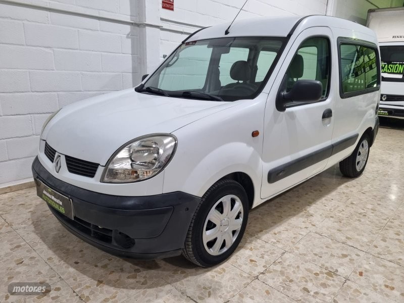 Renault Kangoo 1.5 dci de 2004 con 280.000 Km por 3.000 EUR. en Sevilla