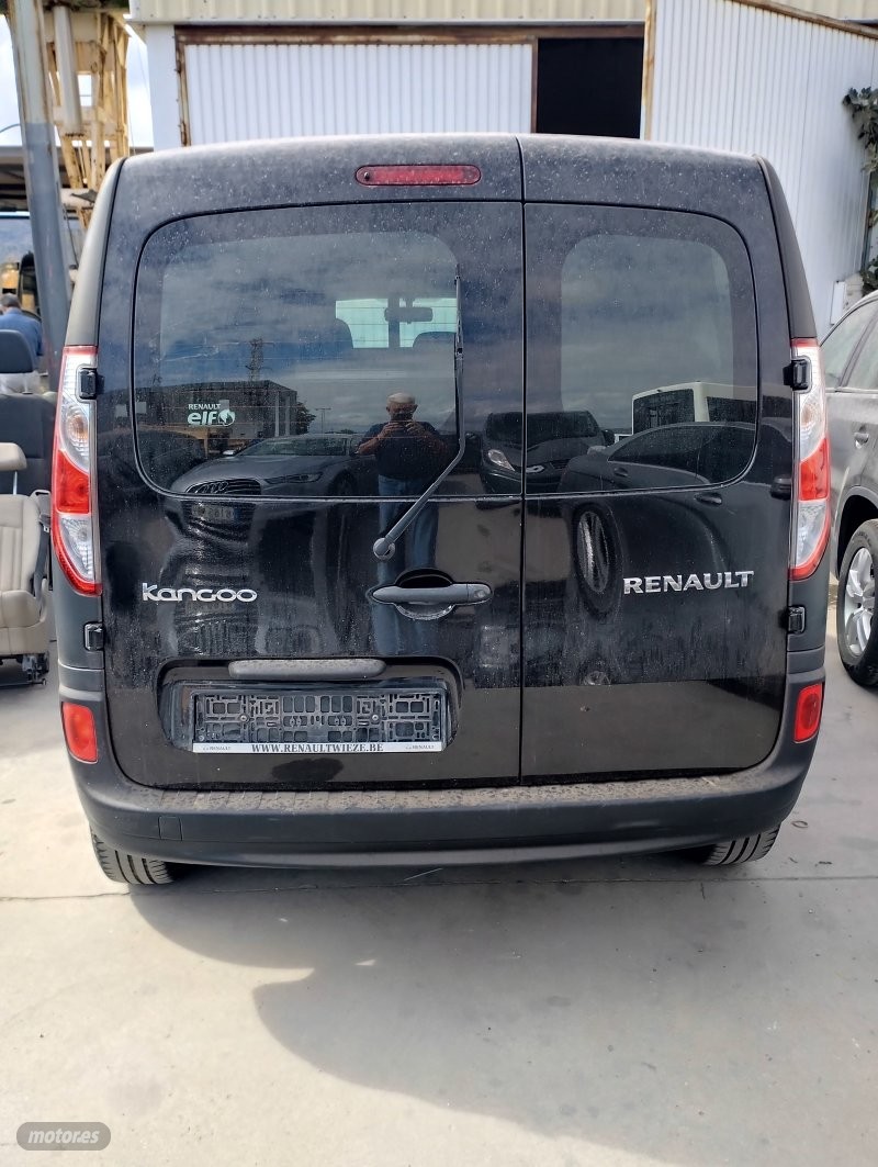 Renault Kangoo Mixta de 2019 con 129.000 Km por 8.600 EUR. en Malaga