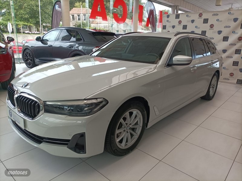 BMW Serie 5 520d Touring AUT.5P de 2023 con 65.758 Km por 36.500 EUR. en Pontevedra