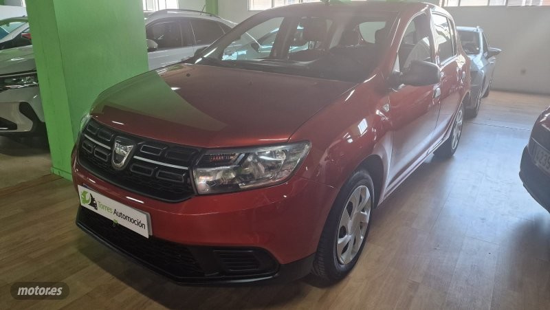 Dacia Sandero Base de 2019 con 85.000 Km por 9.990 EUR. en Tenerife
