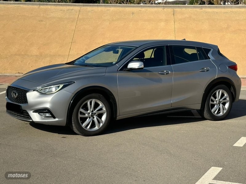 Infiniti Q30 q30 automatico de 2016 con 110.000 Km por 14.500 EUR. en Almeria