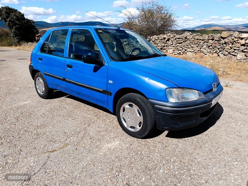 Peugeot 106 MAX 1.5 D de 1998 con 142.000 Km por 1.700 EUR. en Madrid