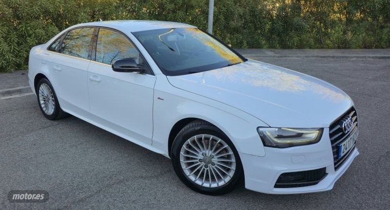 Audi A4 2.0 TDI CD S line edition 2014