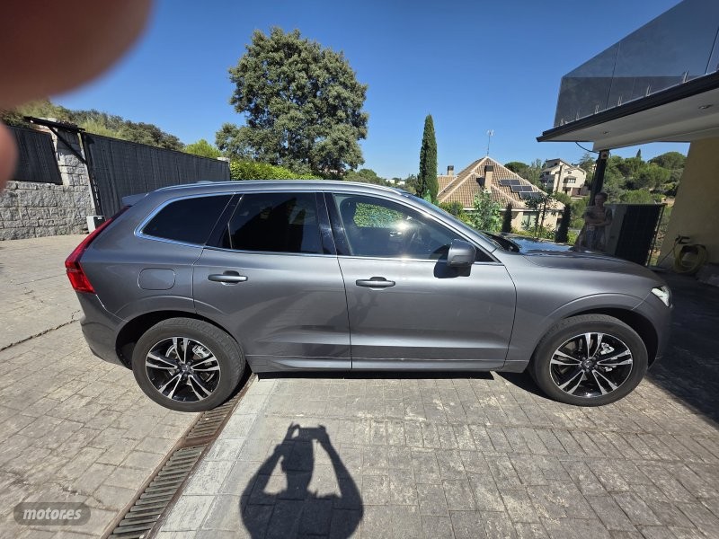 Volvo XC 60 T8 R-Desing - Foto 1