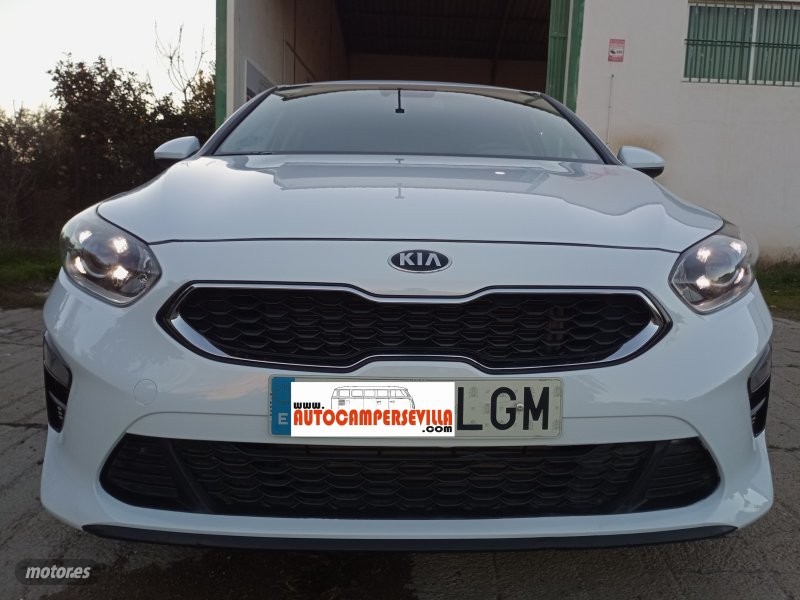 Kia Ceed - foto 9